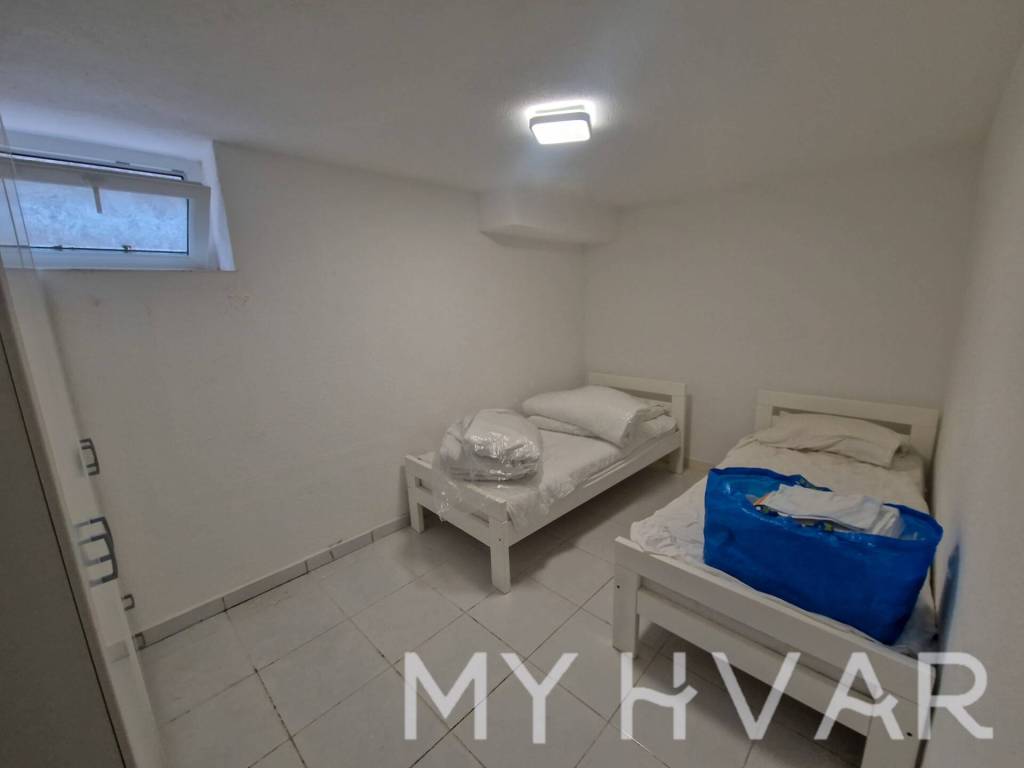Hvar, Hvar