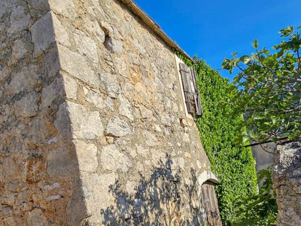 Kamena kuca, Prodaja, Jelsa, Vrisnik