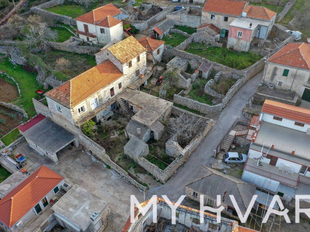 Kamena kuca, Prodaja, Jelsa, Poljica