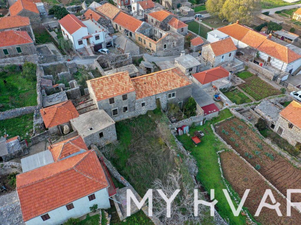 Kamena kuca, Prodaja, Jelsa, Poljica