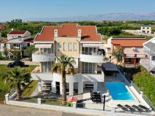 Apartmanska kuca, Prodaja, Privlaka, Privlaka