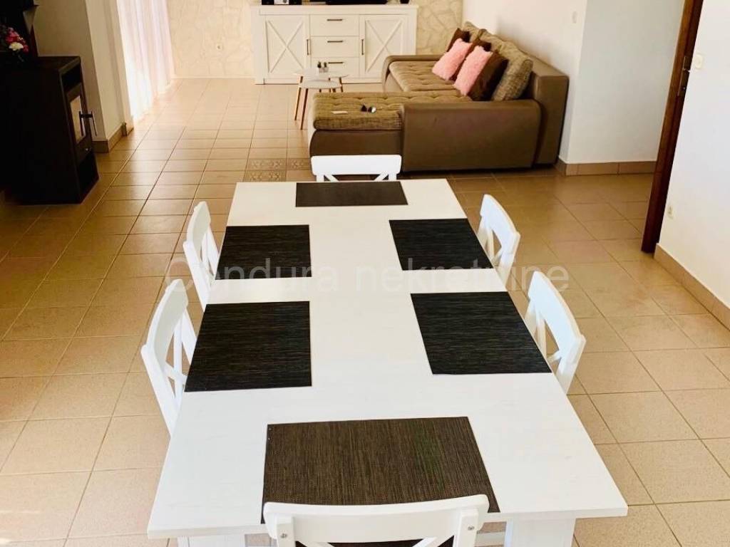 Apartmanska kuca, Prodaja, Privlaka, Privlaka