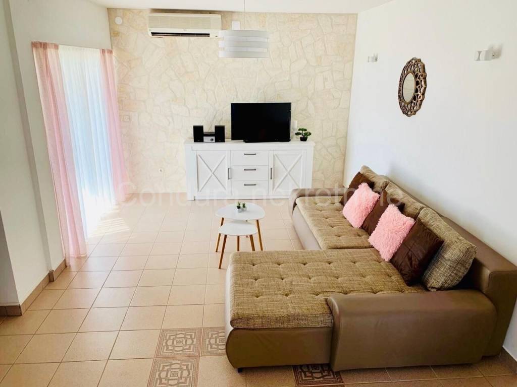Apartmanska kuca, Prodaja, Privlaka, Privlaka