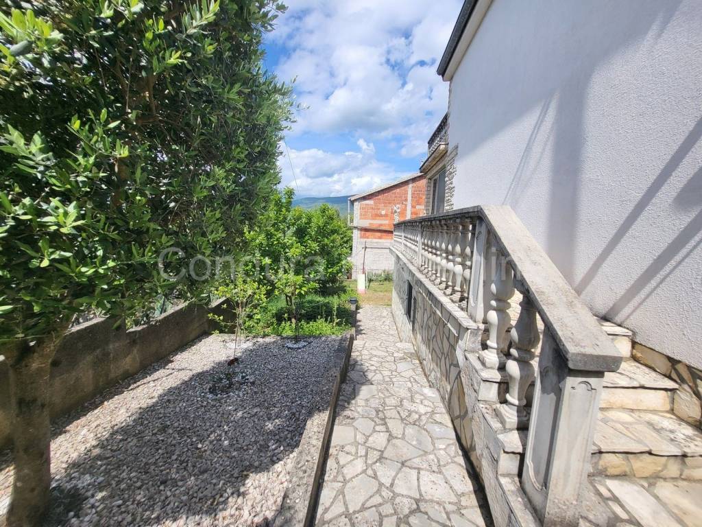 Apartmanska kuca, Prodaja, Benkovac, Donji Karin