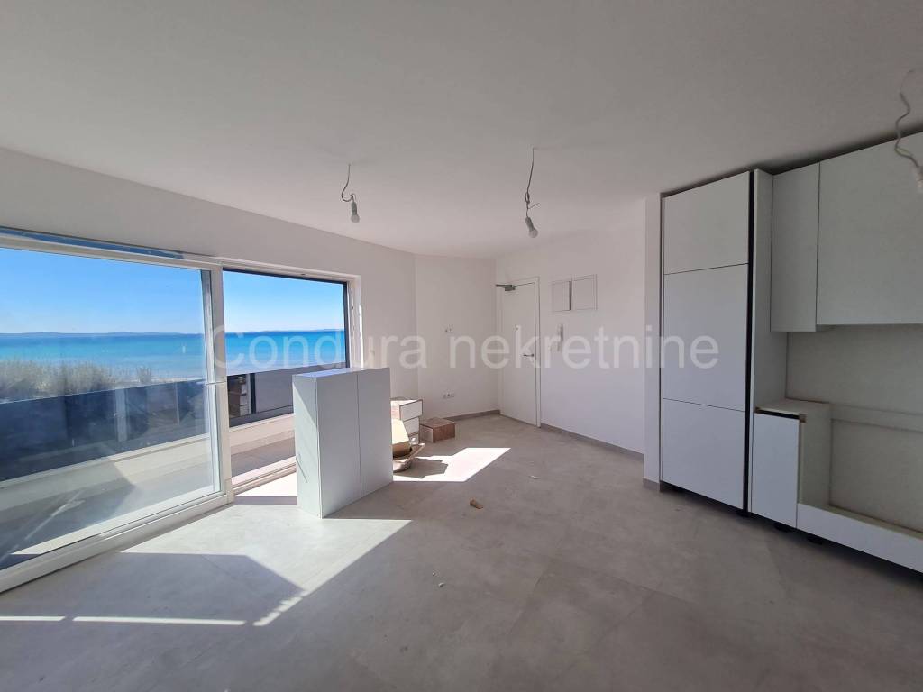 Apartman s okucnicom, Prodaja, Privlaka, Privlaka