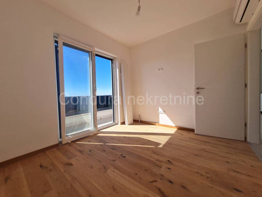 Apartman s okucnicom, Prodaja, Privlaka, Privlaka