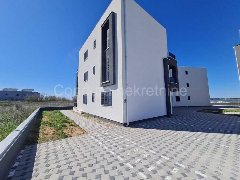 Apartman s okucnicom, Prodaja, Privlaka, Privlaka