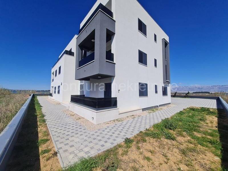 Apartman s okucnicom, Prodaja, Privlaka, Privlaka