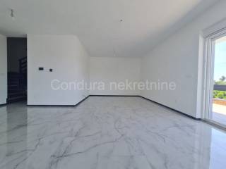 Luksuzna kuca, Prodaja, Vir, Vir