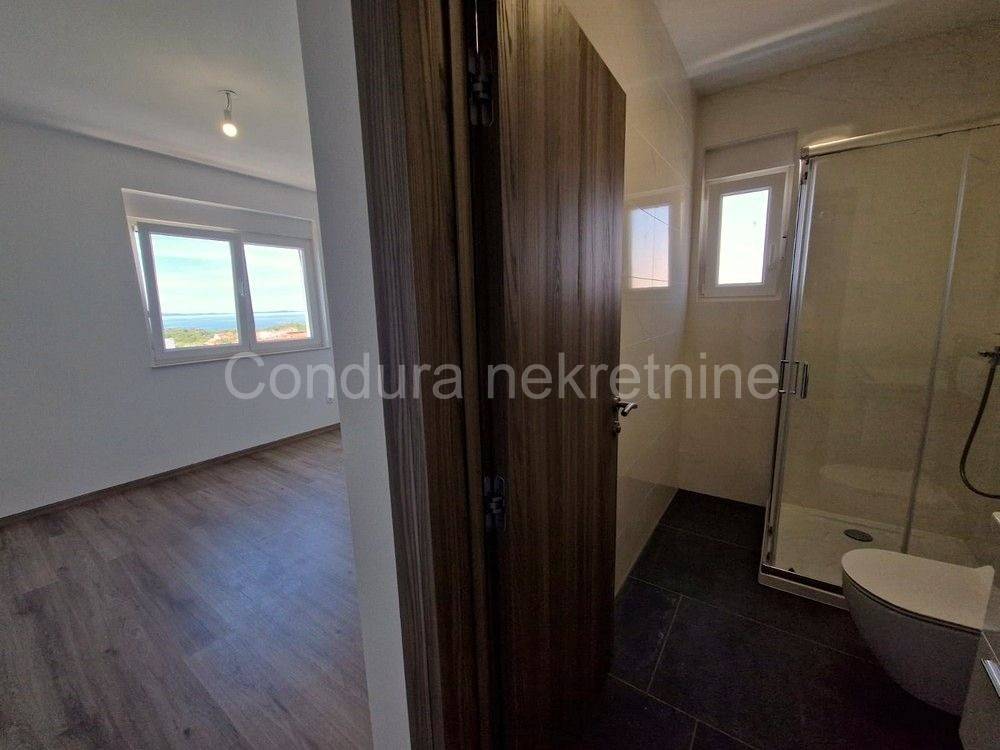 Luksuzna kuca, Prodaja, Vir, Vir