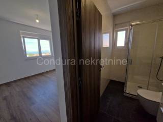 Luksuzna kuca, Prodaja, Vir, Vir