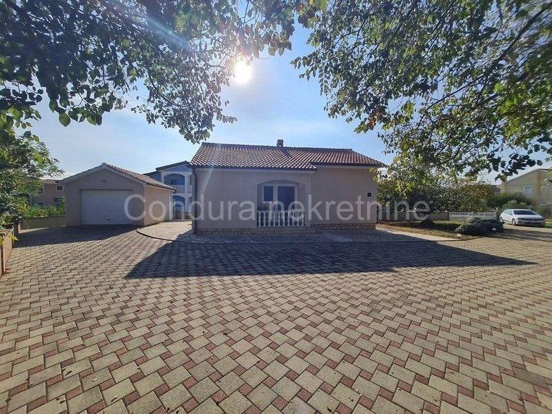 Samostojeca kuca, Prodaja, Privlaka, Privlaka