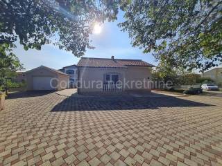 Samostojeca kuca, Prodaja, Privlaka, Privlaka