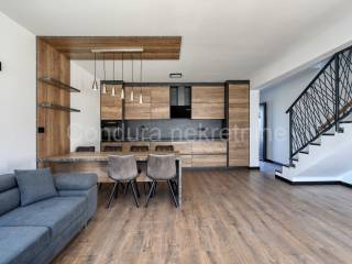 Apartman na moru, Prodaja, Privlaka, Privlaka