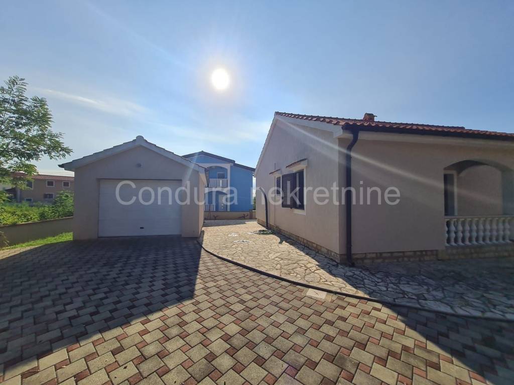 Samostojeca kuca, Prodaja, Privlaka, Privlaka