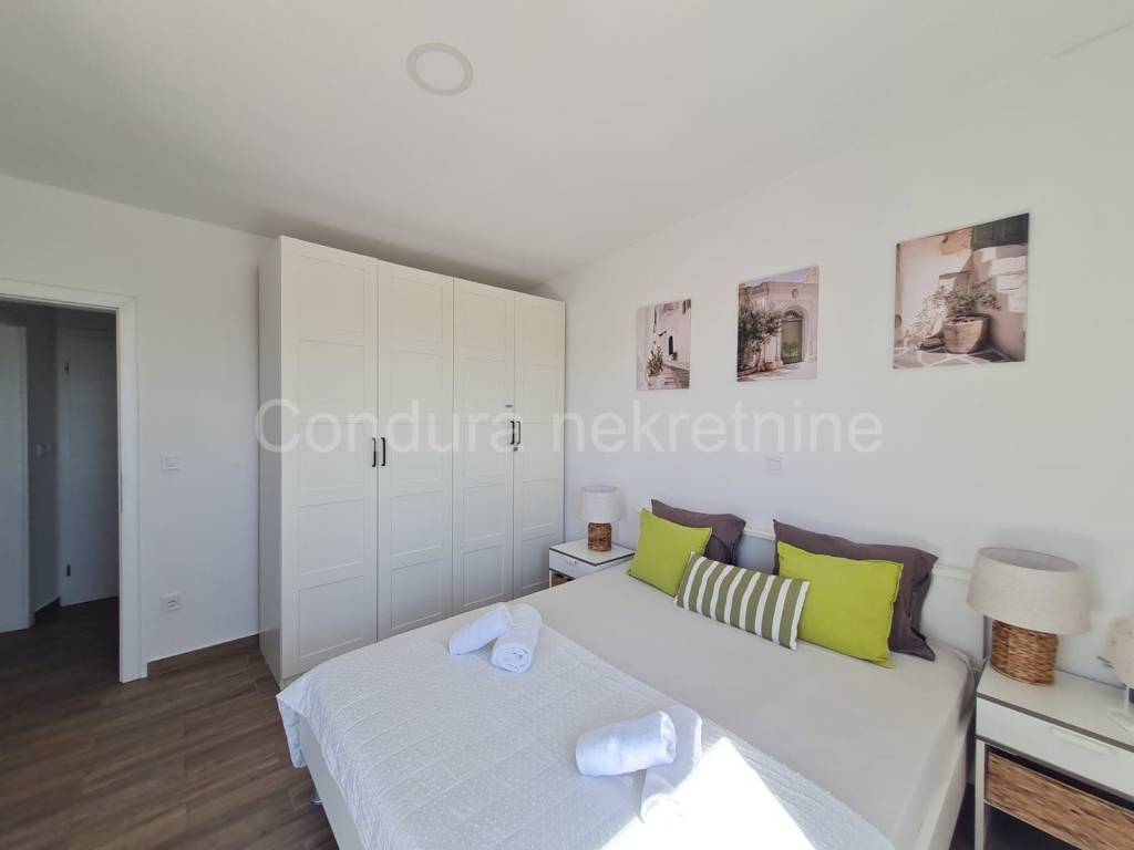 Dvojna kuca, Prodaja, Vir, Vir