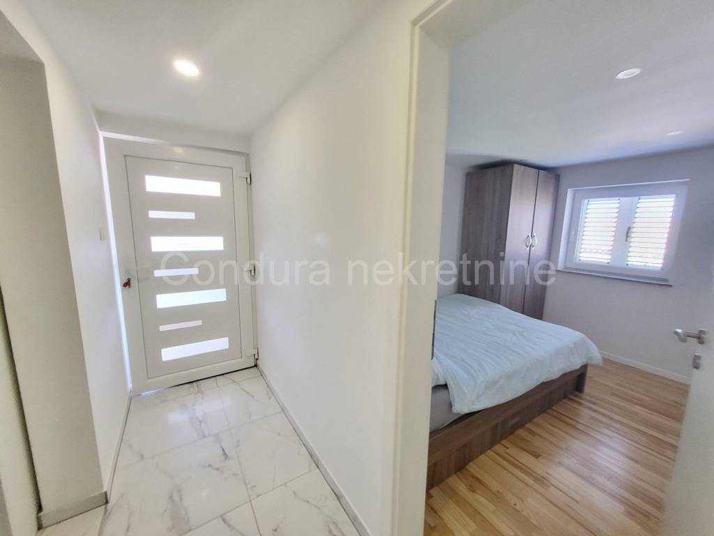 Obiteljska kuca, Prodaja, Vrsi, Vrsi