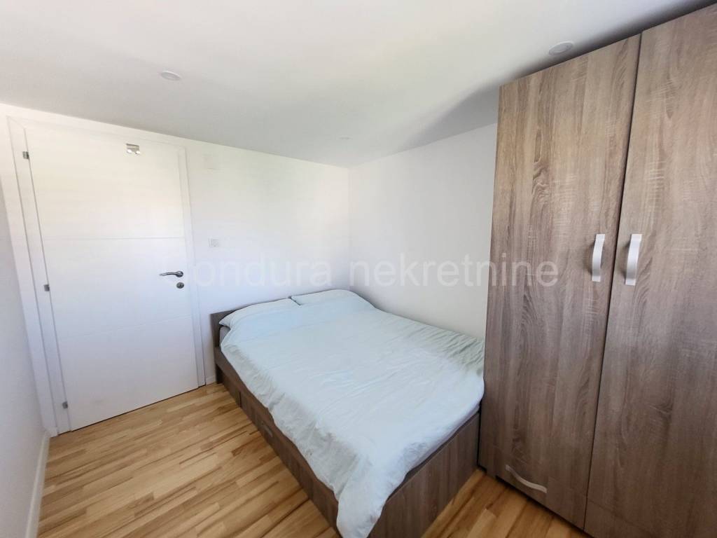 Obiteljska kuca, Prodaja, Vrsi, Vrsi