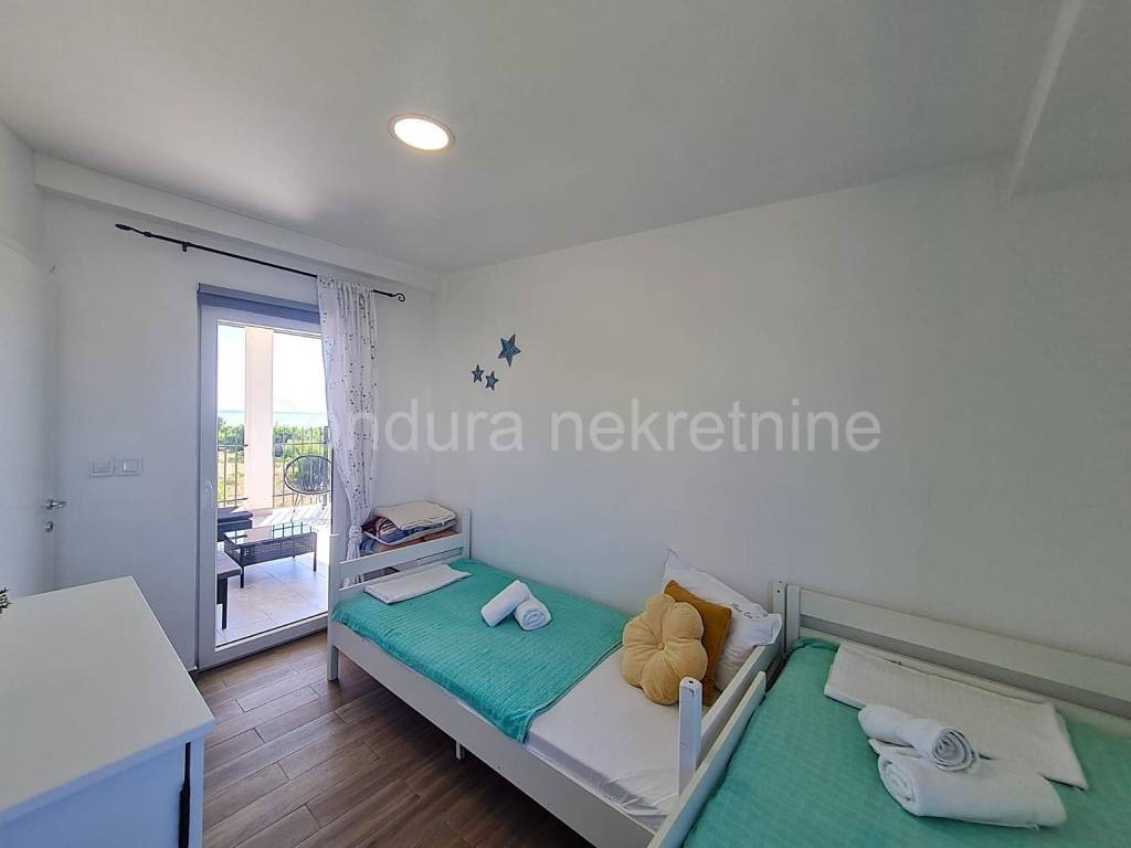 Dvojna kuca, Prodaja, Vir, Vir