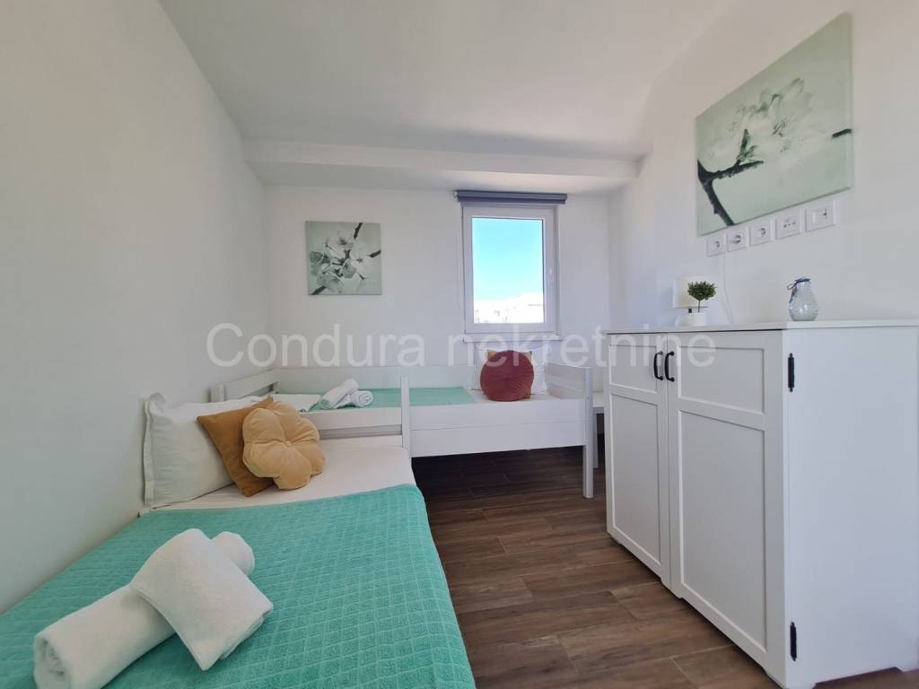 Dvojna kuca, Prodaja, Vir, Vir