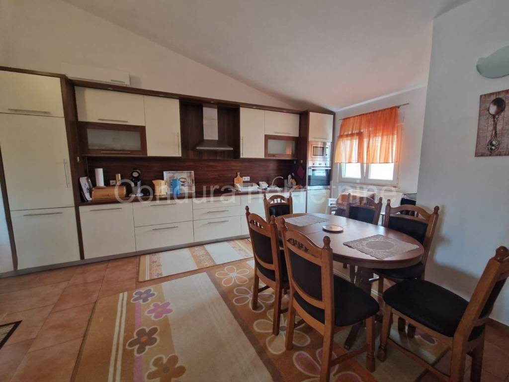 Dvojna kuca, Prodaja, Vir, Vir