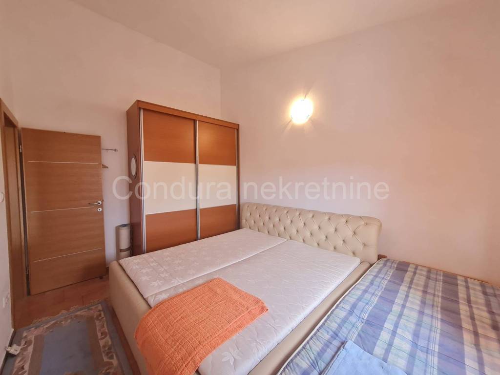 Dvojna kuca, Prodaja, Vir, Vir