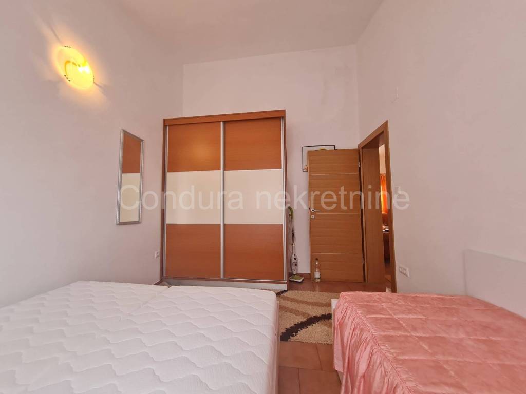 Dvojna kuca, Prodaja, Vir, Vir
