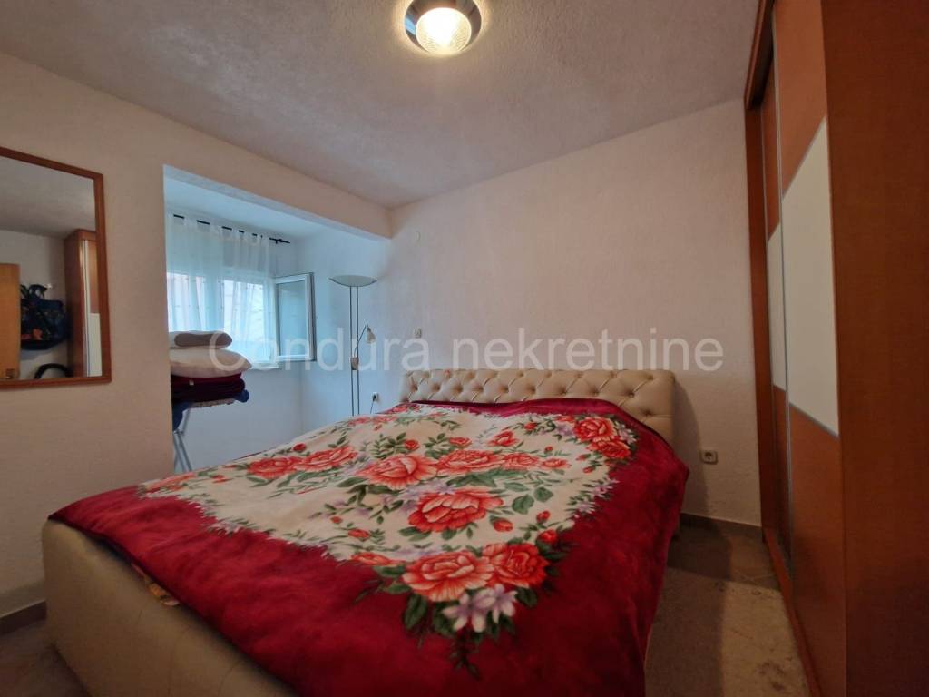 Dvojna kuca, Prodaja, Vir, Vir