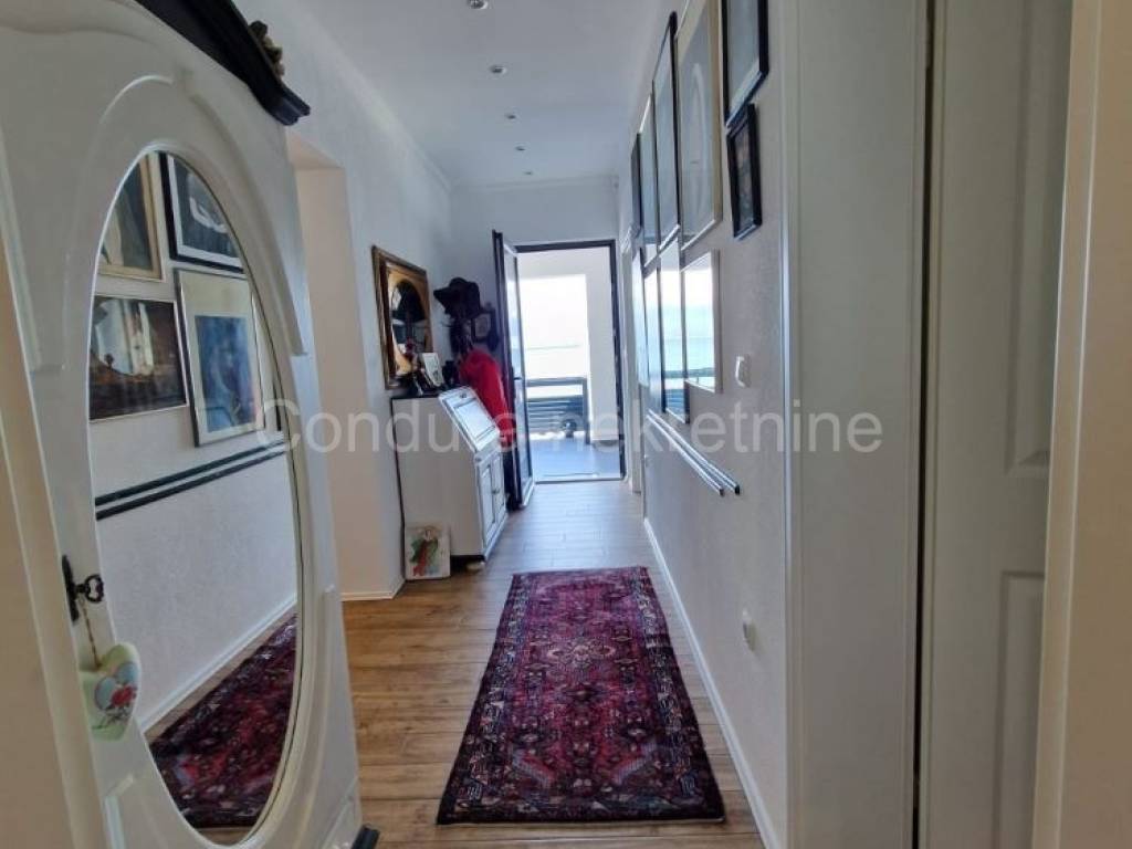 Luksuzna kuca, Prodaja, Vir, Vir