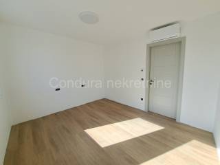 Luksuzna kuca, Prodaja, Privlaka, Privlaka