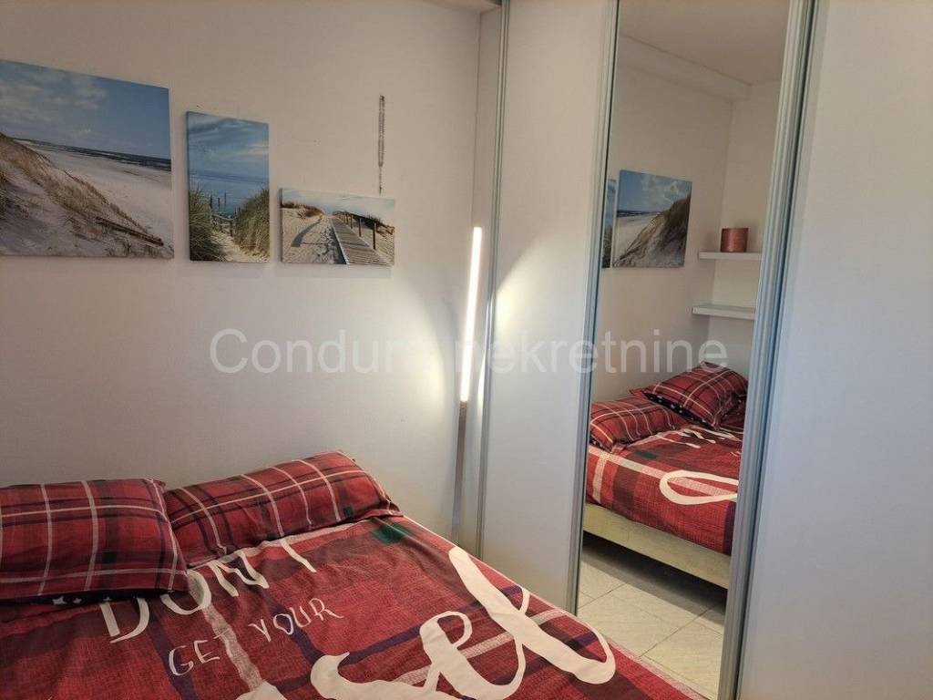 Apartman na moru, Prodaja, Nin, Nin