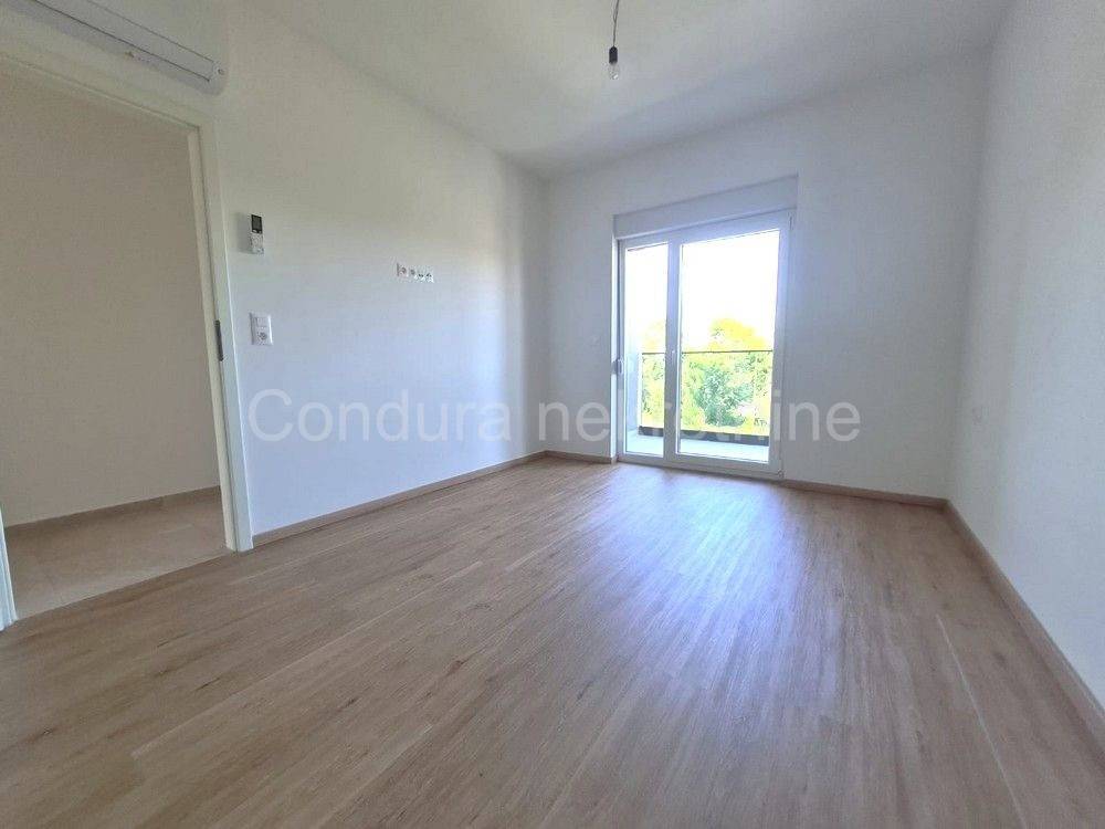 Apartman na moru, Prodaja, Vir, Vir