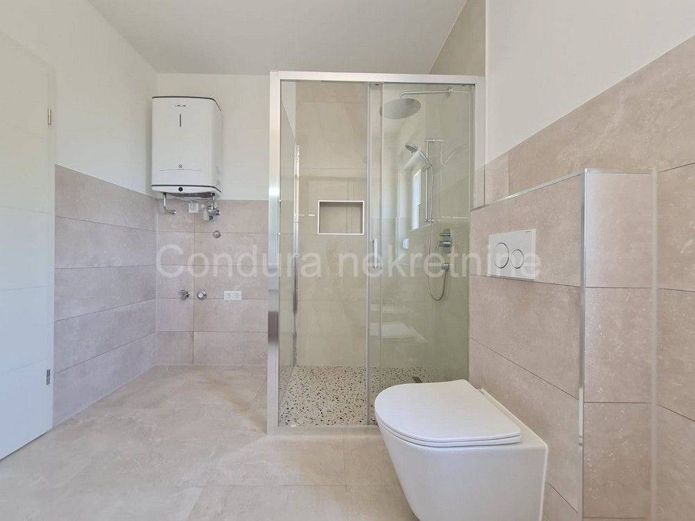 Apartman na moru, Prodaja, Vir, Vir