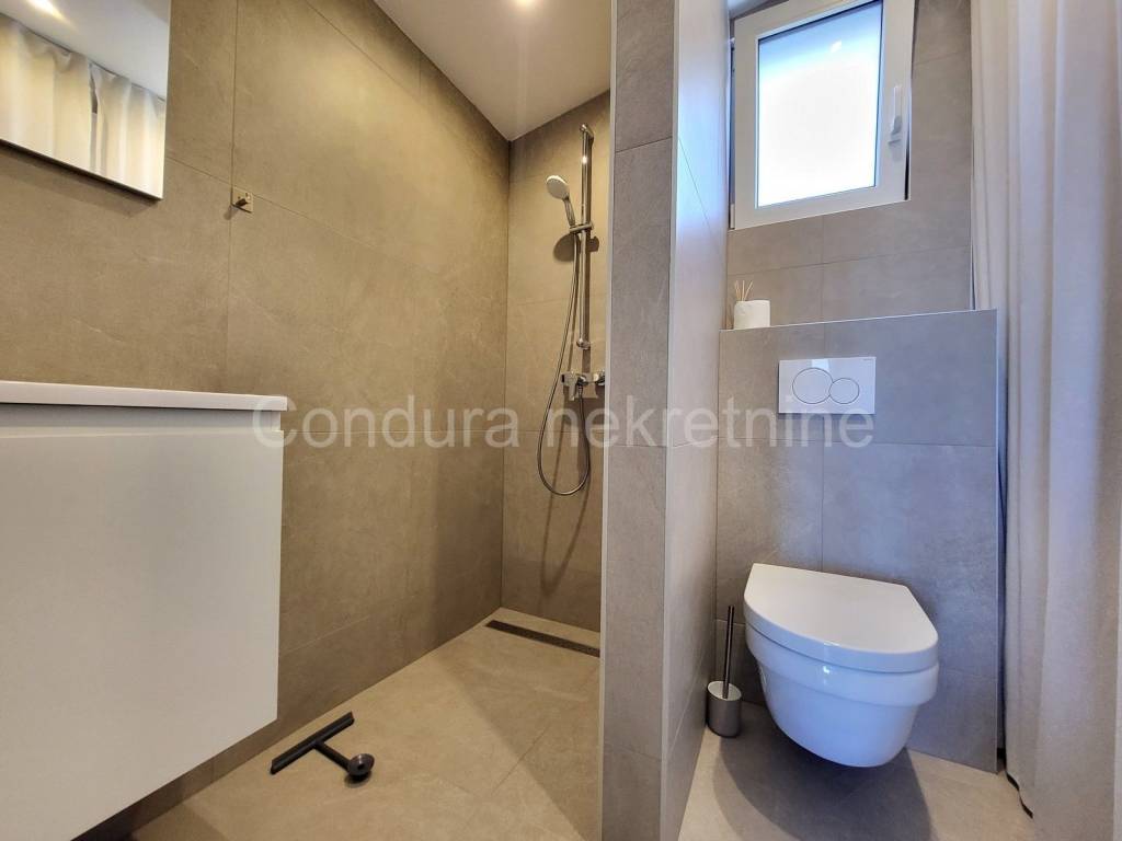 Dvojna kuca, Prodaja, Vrsi, Mulo