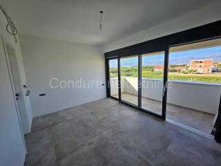 Vila, Prodaja, Vrsi, Zukve
