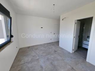 Vila, Prodaja, Vrsi, Zukve