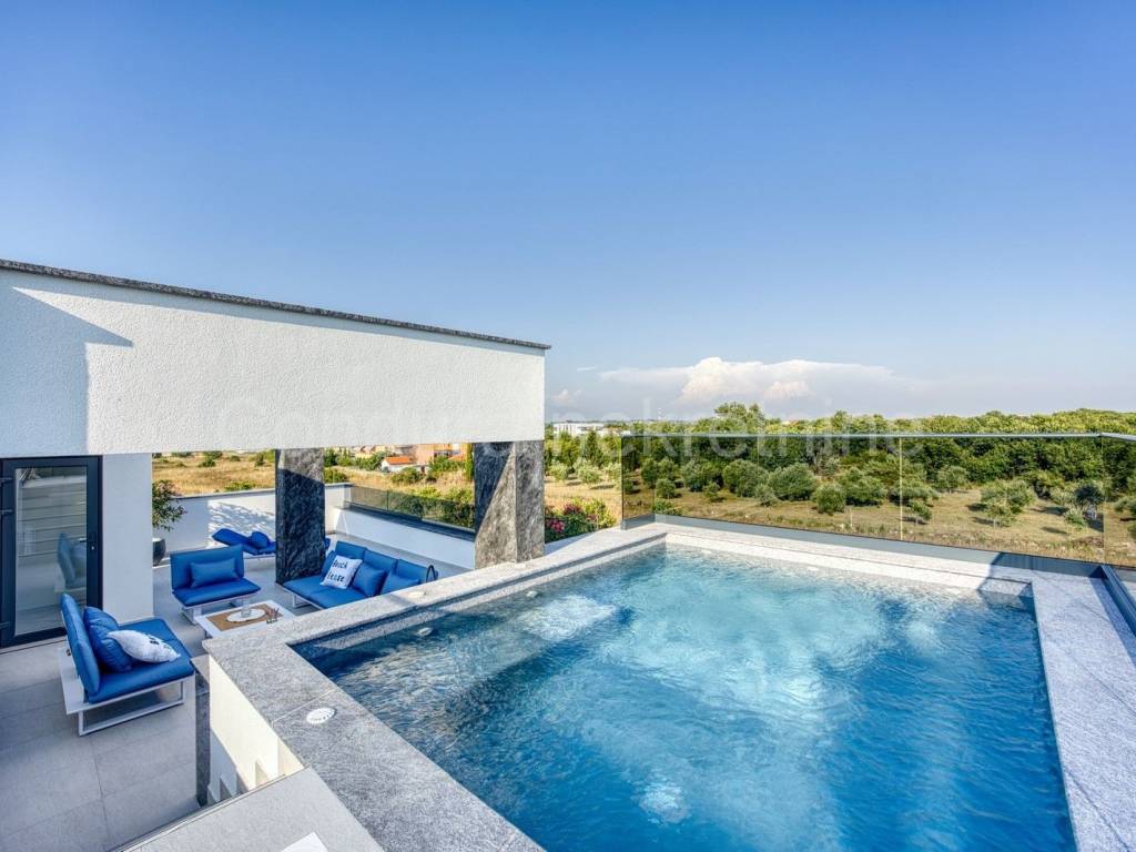 Vila, Prodaja, Nin, Zaton