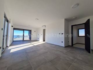 Apartman na moru, Prodaja, Privlaka, Privlaka