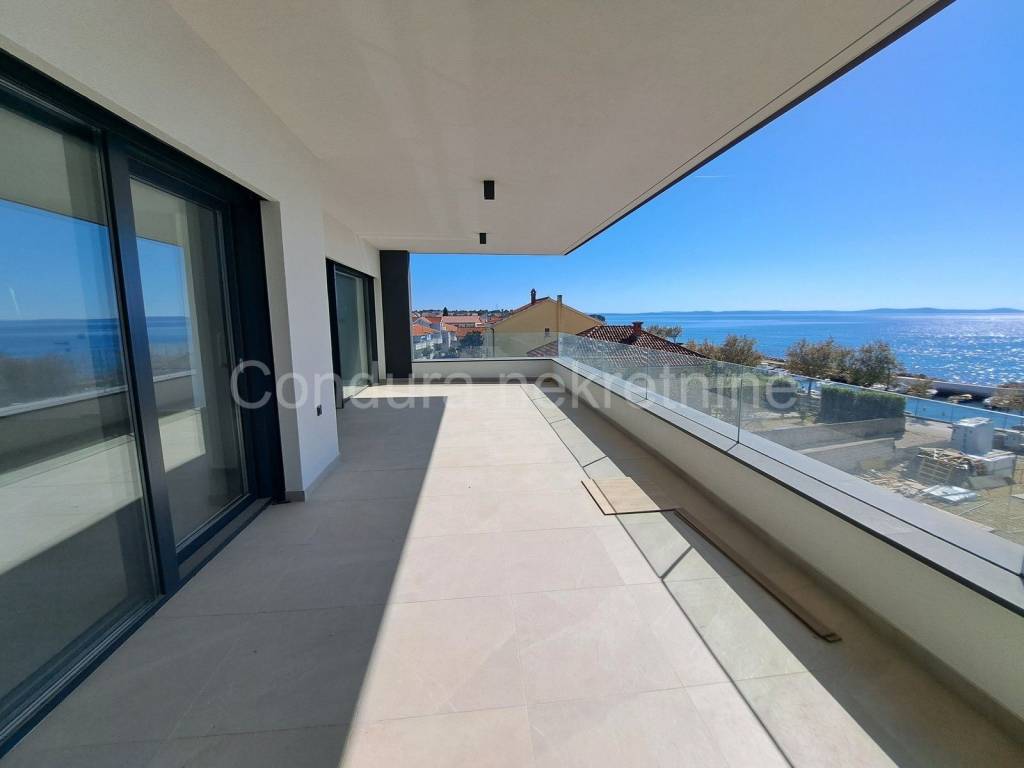 Apartman na moru, Prodaja, Nin, Zaton