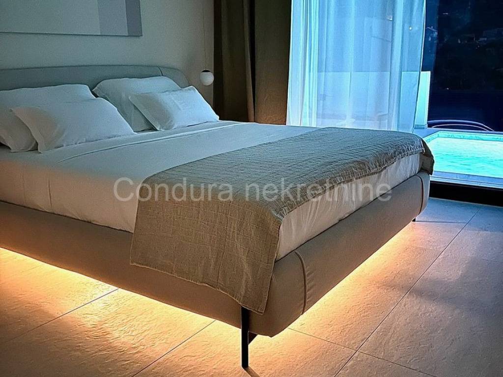 Luksuzna vila, Prodaja, Sali, Zman