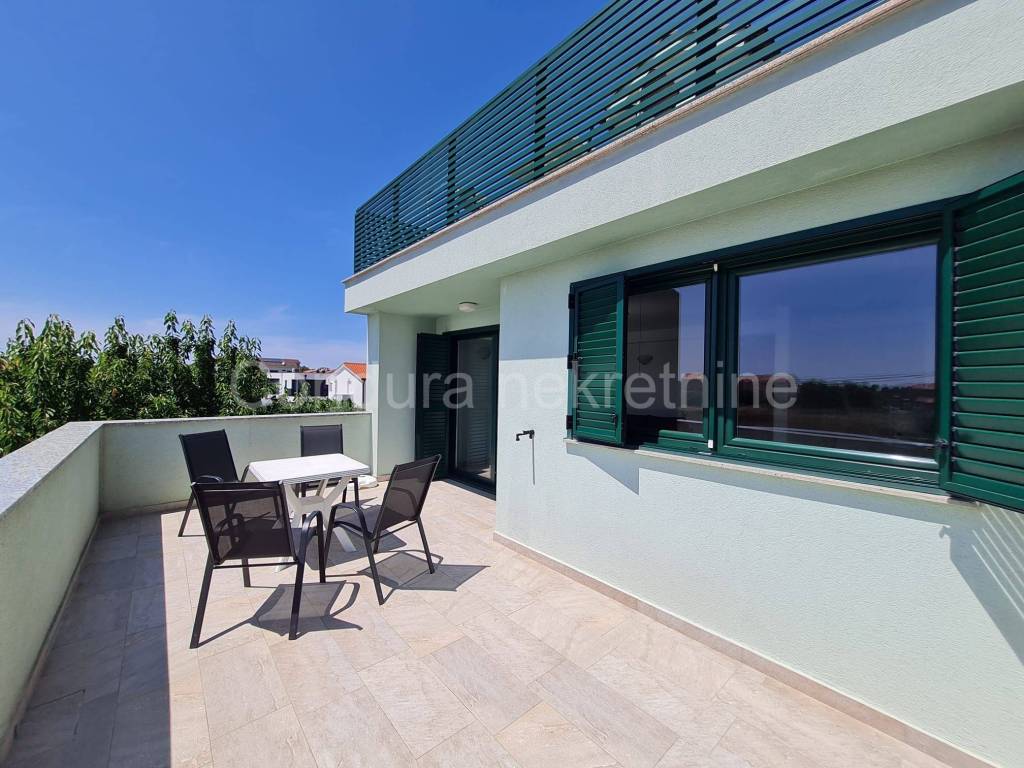 Apartmanska kuca, Prodaja, Nin, Zaton