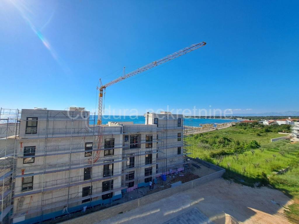 Apartman na moru, Prodaja, Nin, Zaton