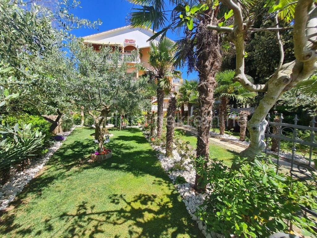 Apartmanska kuca, Prodaja, Nin, Zaton