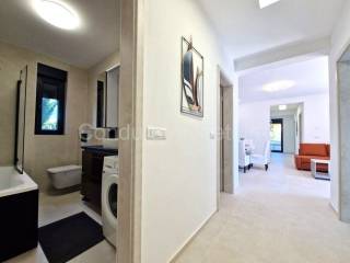 Apartman na moru, Prodaja, Vir, Vir