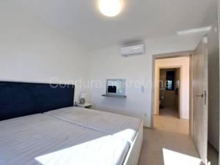 Apartman na moru, Prodaja, Vir, Vir