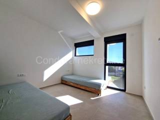 Apartman na moru, Prodaja, Vir, Vir