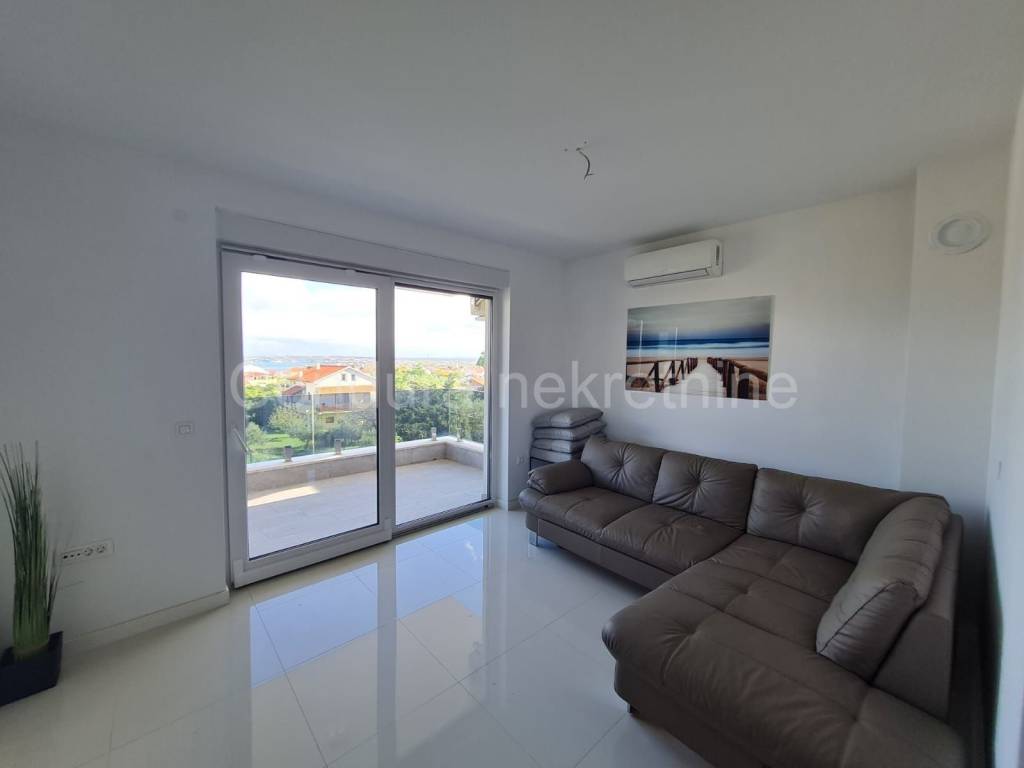 Apartman na moru, Prodaja, Nin, Nin