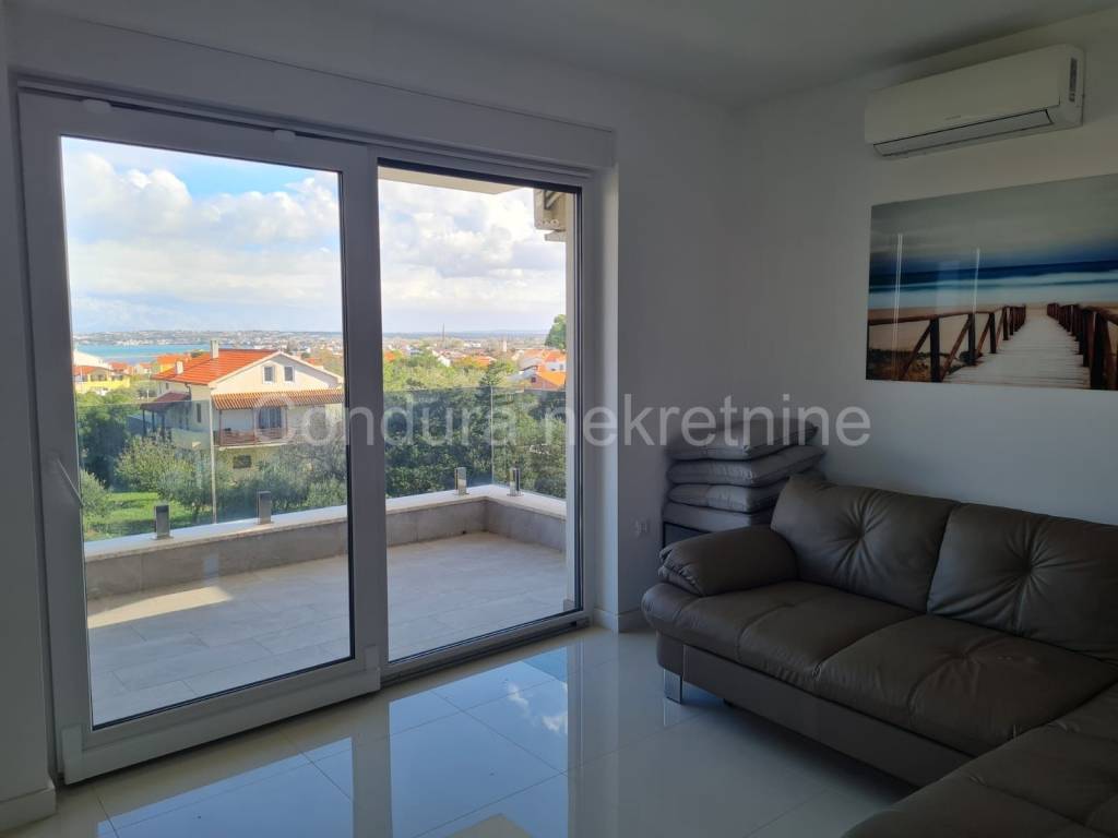 Apartman na moru, Prodaja, Nin, Nin