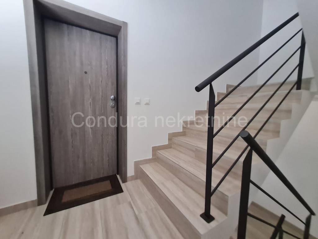 Apartman na moru, Prodaja, Nin, Nin