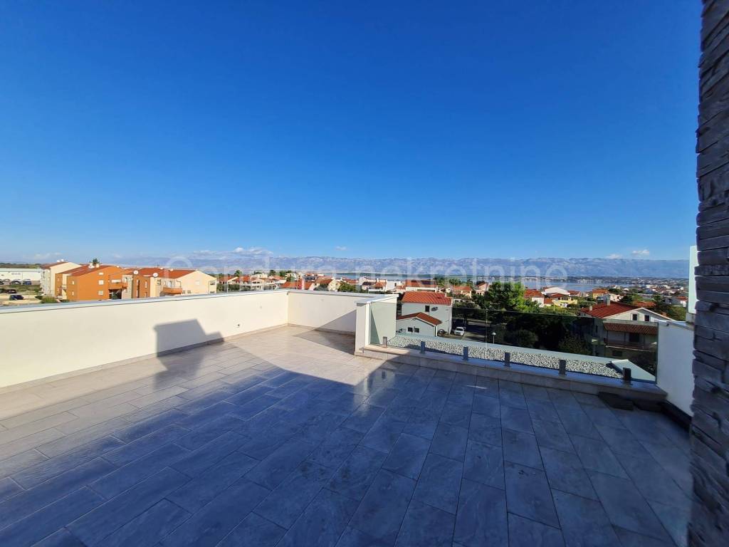 Apartman na moru, Prodaja, Nin, Nin